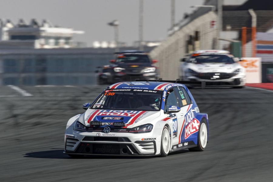  Volkswagen Golf GTI TCR (Typ 5G) 2018 года  (фото 37 из 39)
